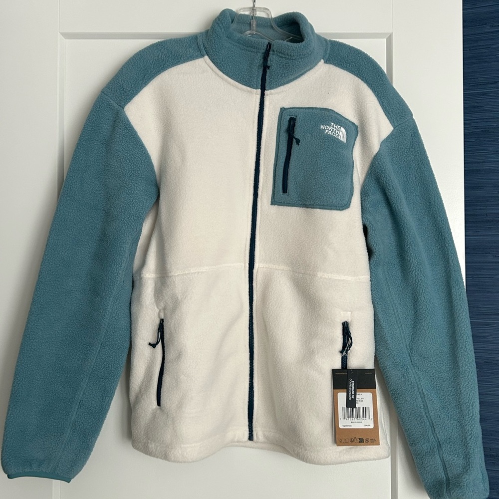 North Face NWT Yumiori full zip fleece jacket.  Dune/algae color combo. Large